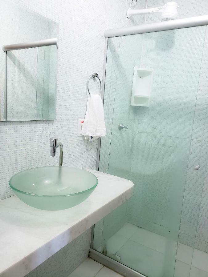 Apartamento com Varanda Blindex