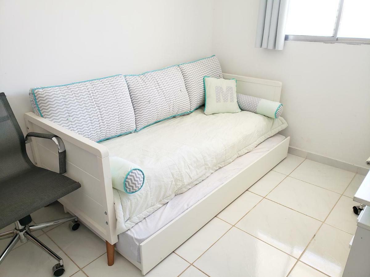 Apartamento com Varanda Blindex